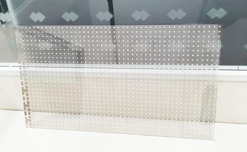 透明LED光电玻璃屏成商显新势力 优势颠覆LED灯条屏